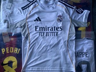 Real Madrid Mbappe jersey