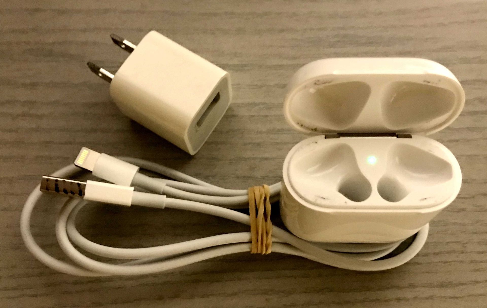 Apple 2nd Gen AirPods Charging Case with Charging Cable and Power Adapter