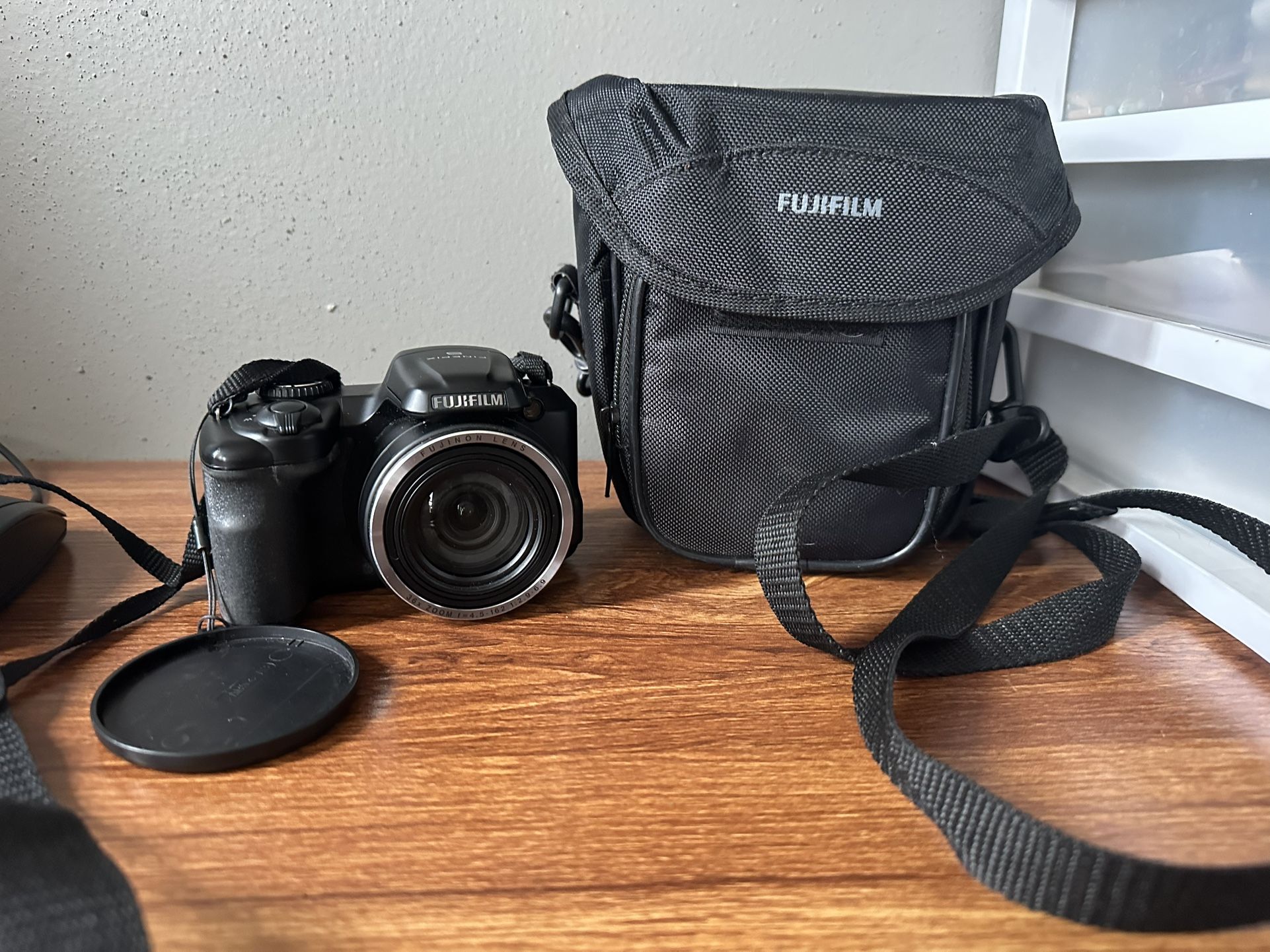 FUJIFILM CAMERA