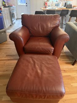 Comfy Faux Leather Large Chair With Ottoman