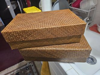 LOT OF 6 STORAGE BOXES MADE OF WOVEN NATURAL FIBERS IN NORWALK