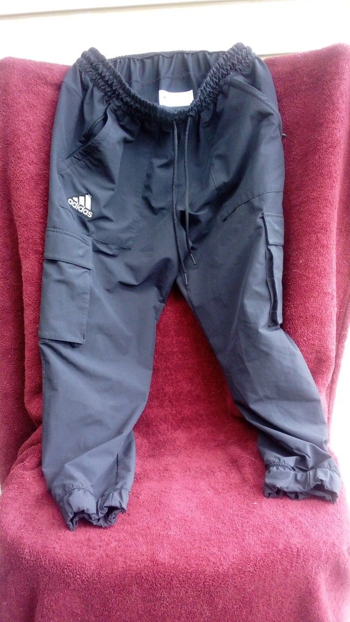 Black Adidas Sportswear Size Large