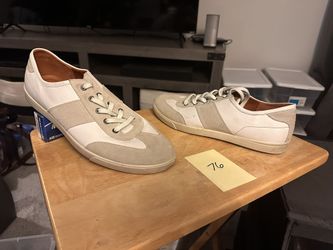 Selling 80-100 pairs of men's size 13 shoes (a couple are large size 12s)