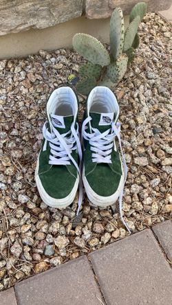 Vans - woman’s 7.5 - green suede