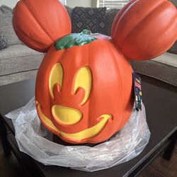 NEW 2023 Mickey Disney Pumpkin 🎃 Large 