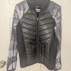 Zella  Women's Zip Up Puffer Jacket in black with Tie-dye Sleeves Sz M