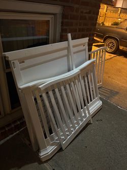 White crib