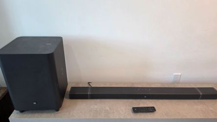 JBL Bar 5.1 4K Soundbar with Wireless Subwoofer & Detachable Surround Speakers