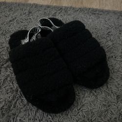 Black Fluff Uggs
