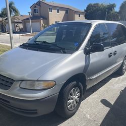 2000 Chrysler Voyager 3.5 V6 Low Miles