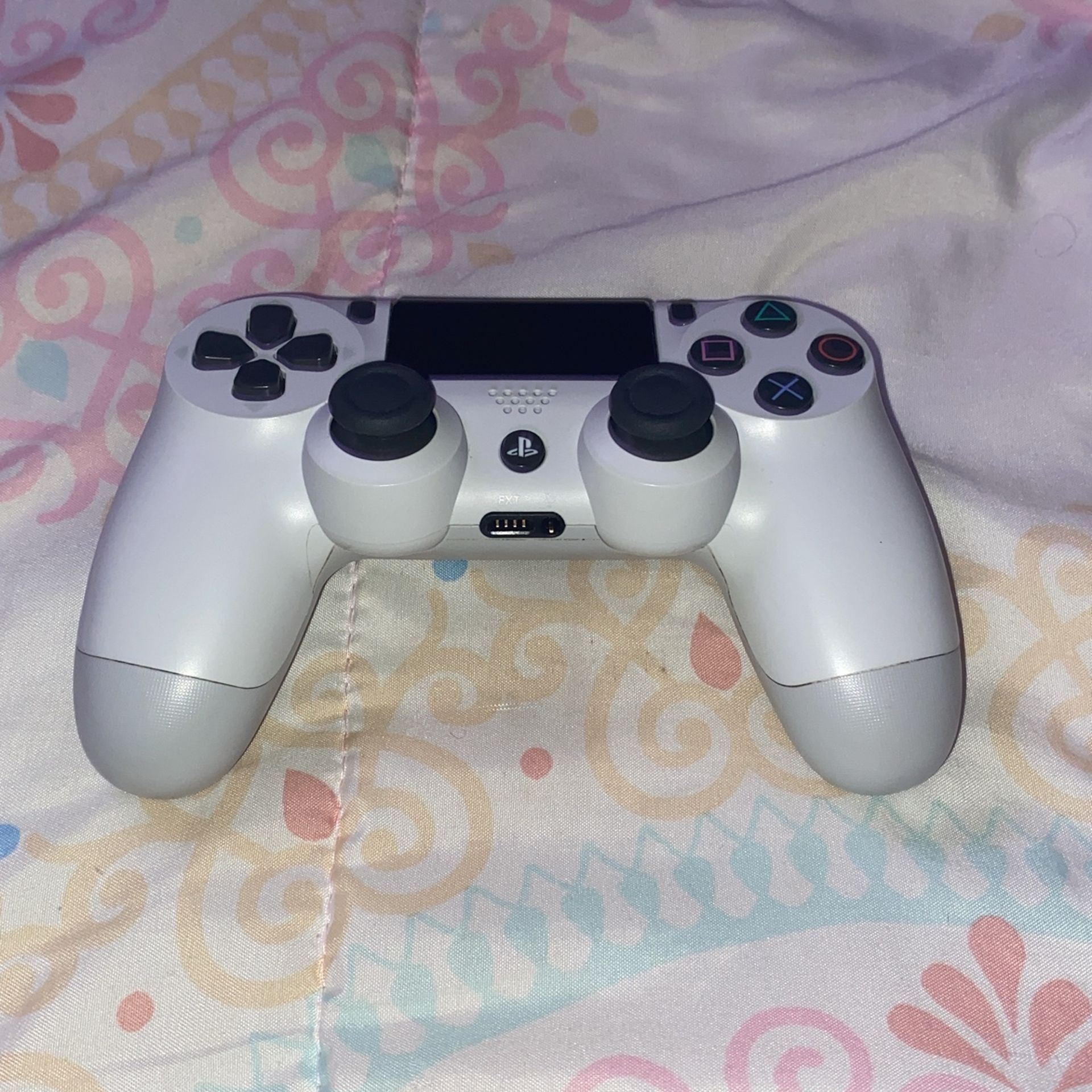 PS4 Controller