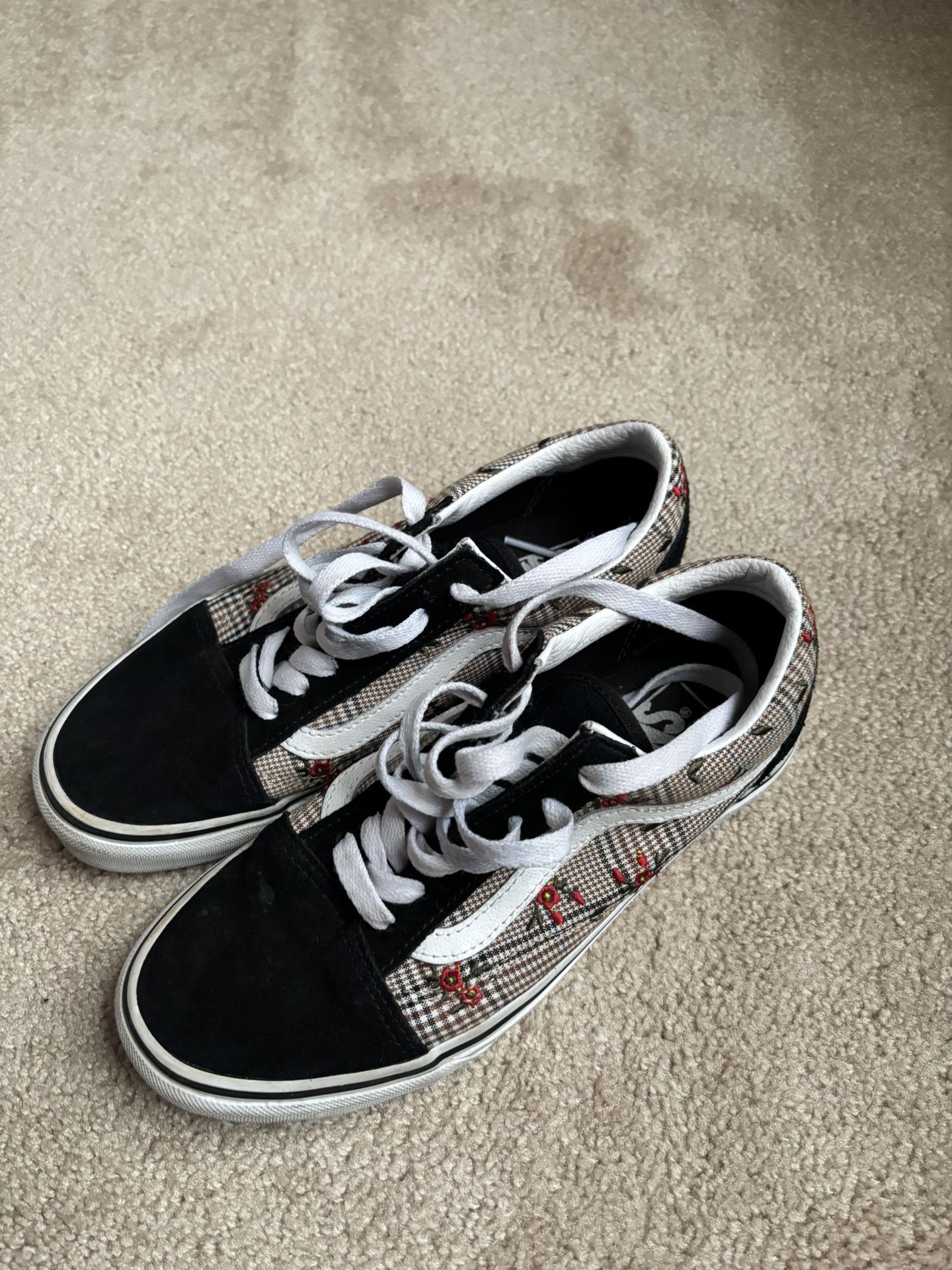Women’s Vans Sneakers