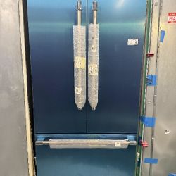 New Thermador Built In Refrigerator 36-inch Stainless Steel 