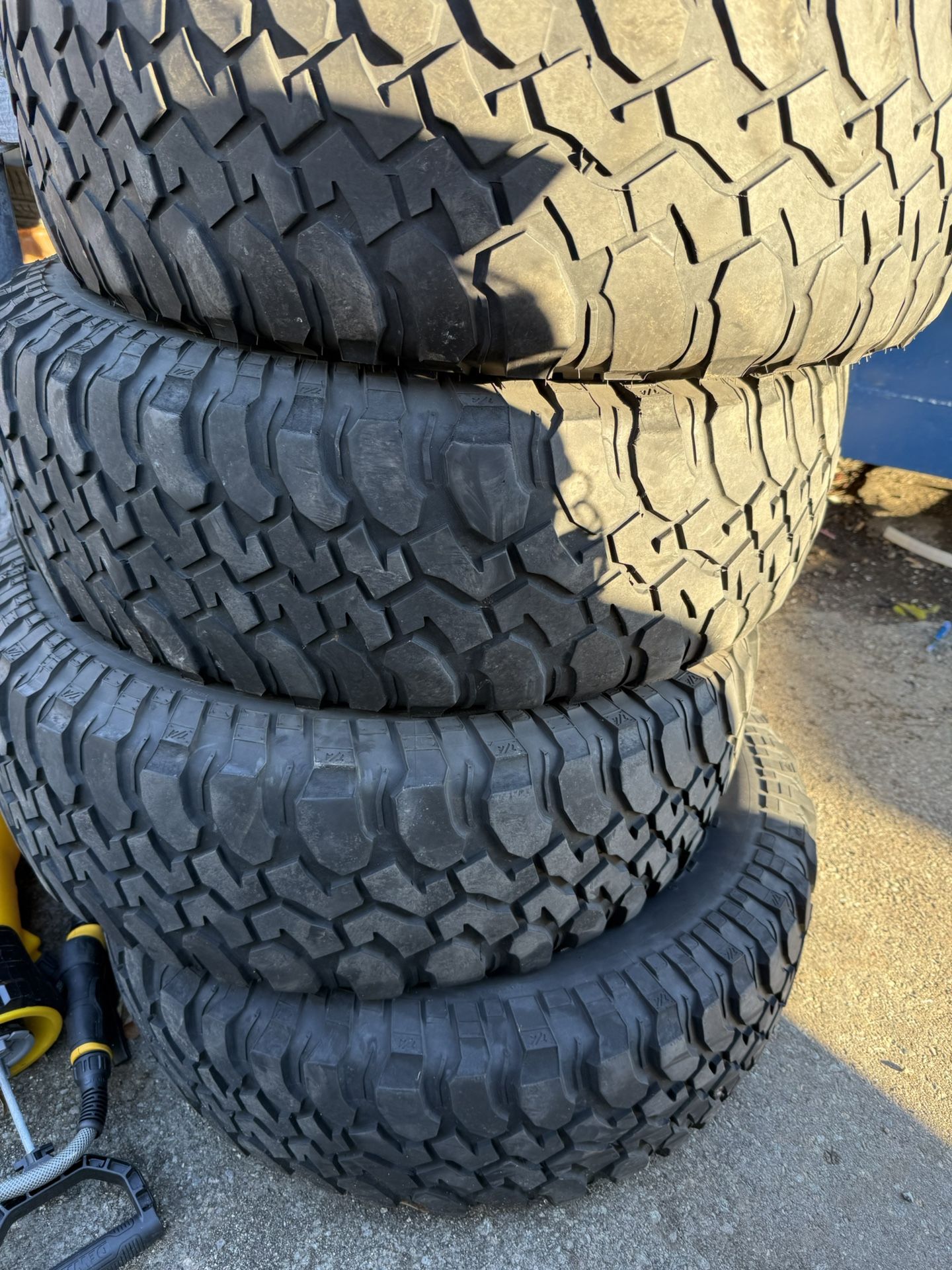 Set Of 4 255/75/17
