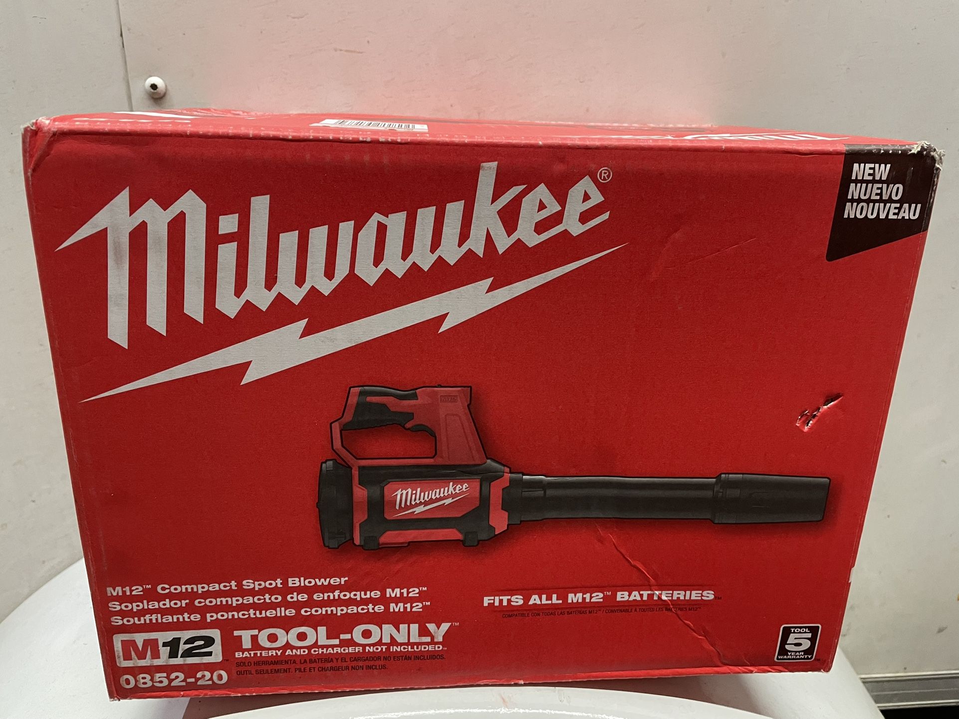 Milwaukee M12 Blower