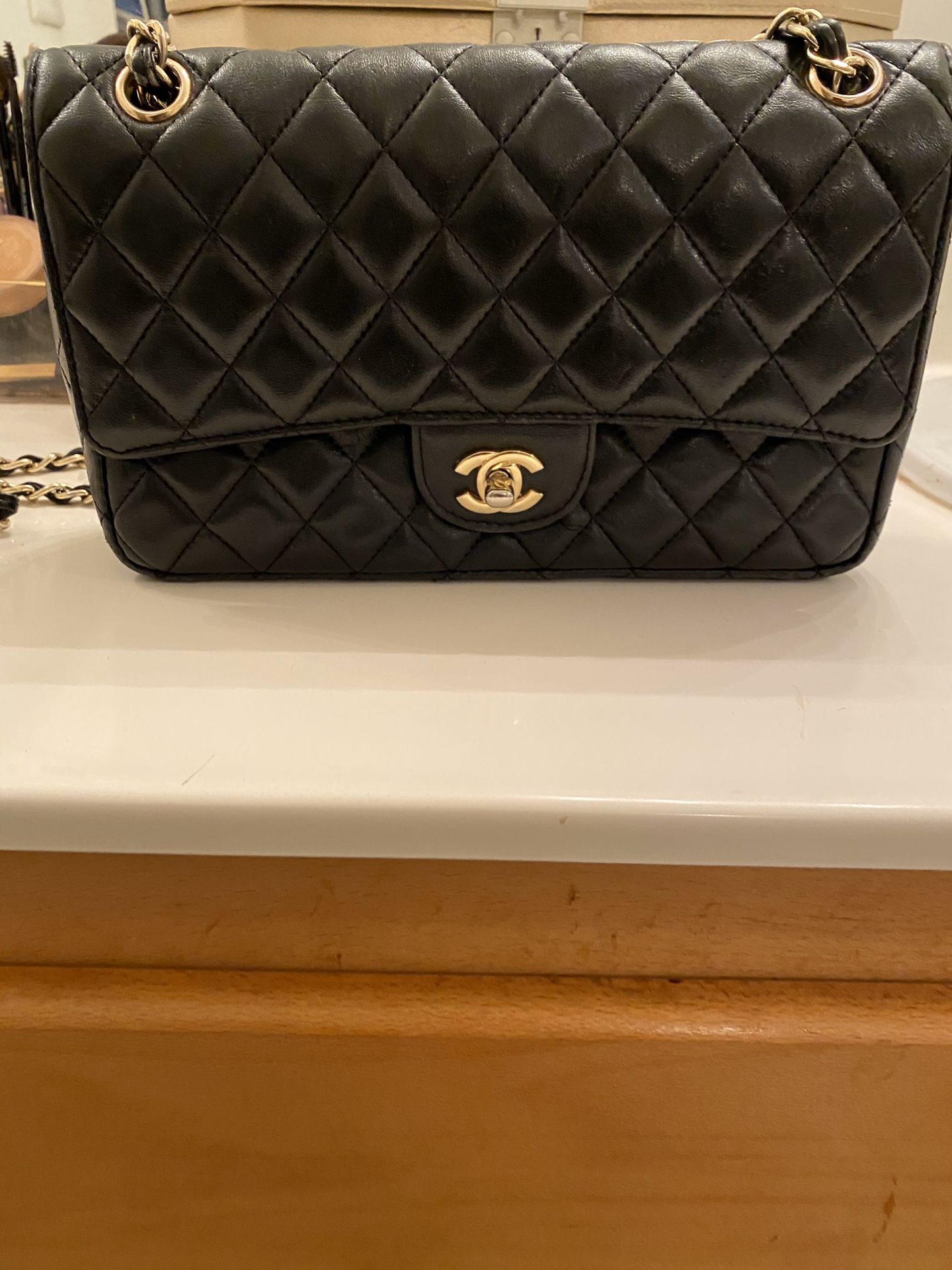 Chanel bag !! Authentic