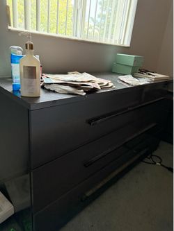 Long dresser with 6 Drawers