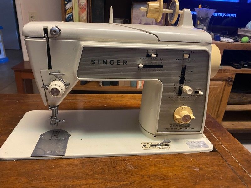 Classic 1969 Singer Sewing Machine. 
