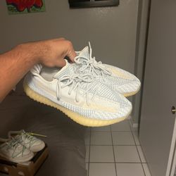 Yeezy 350 Baby Blue 