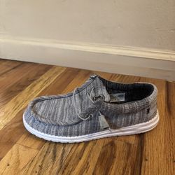 Hey Dudes Gray White 