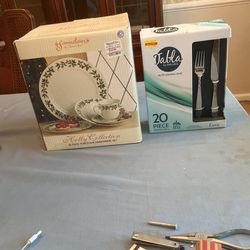 Dinner Ware Set For Four