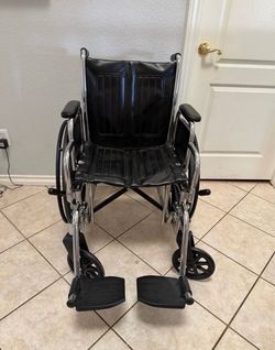 Standard Folding Wheelchair with Footrests