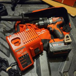 Milwaukee M18 Hammer Drill Kit