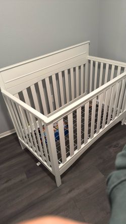 Crib With Crib Mattress
