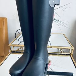 Hunter Tall Rain Boots Size 8 New