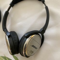 bose headphones voice cancellation 