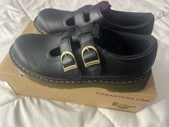 Black Dr. Martens Mary Jane shoes