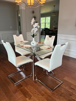 Glass Top Dining Table with 4 White Chairs