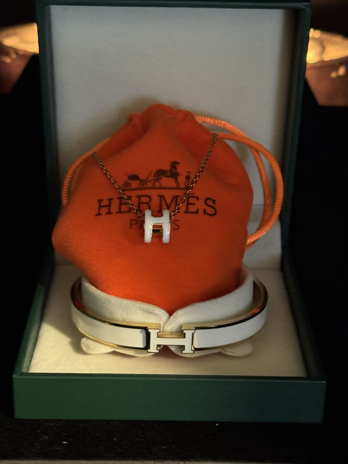 Necklace Bracelet Earrings 