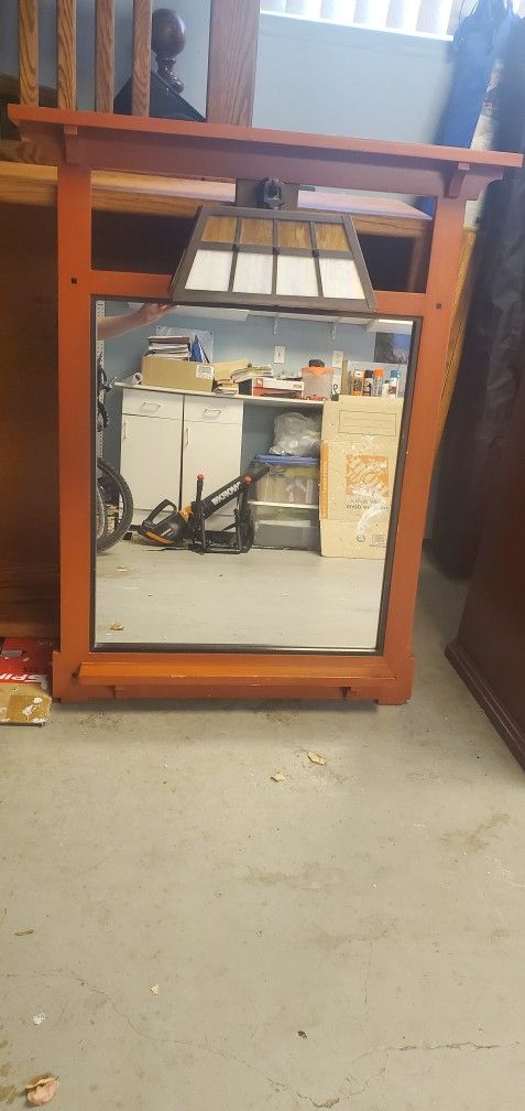 Dresser Mirror Wirh Light