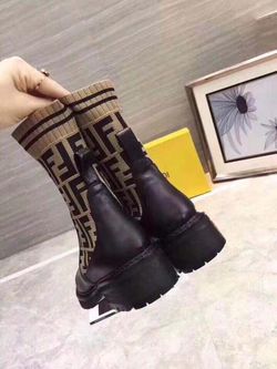 🔥 New Fendi Ankle Bootie 🔥