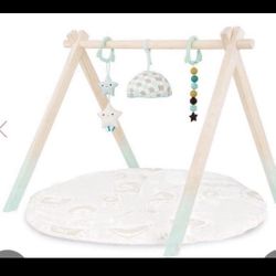 B. Toys – Wooden Baby Play Gym – Activity Mat – Starry Sky – 3 Hanging Sensory Toys – Organic Cotton – Natural Wood – Babies, Infants 