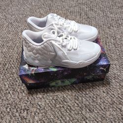 Brand New 01 M.E.L.O