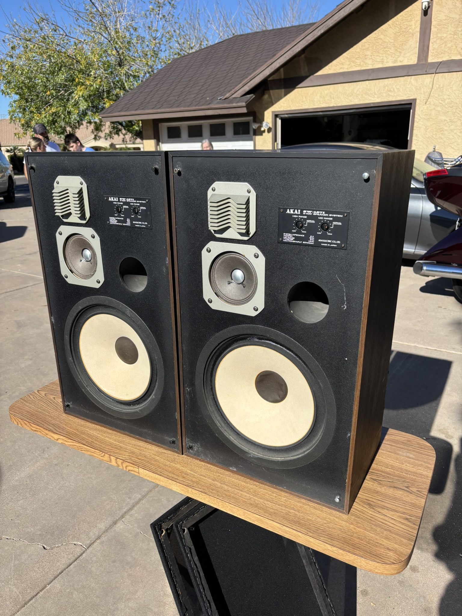 Akai Speakers
