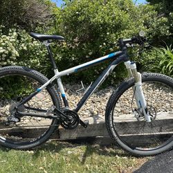 Trek Mountain Bike 29” Wheels Medium Size Frame