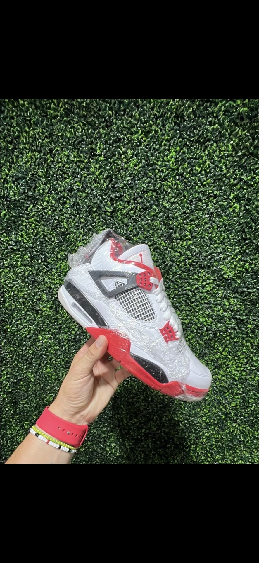 Jordan 4 Retro Fire Red