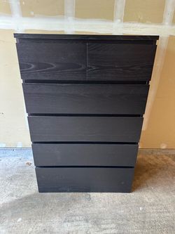 Six drawer dresser, black