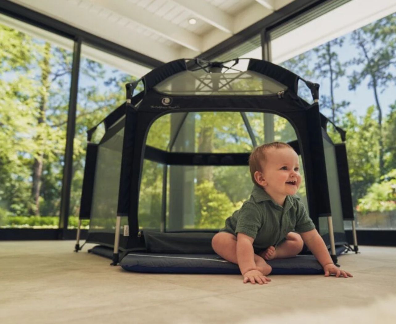 The California Beach Co. Pop 'N Go™ Playpen