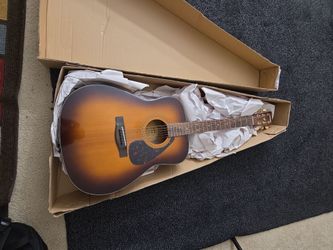 Yamaha Guitar _ 25$ or OBO