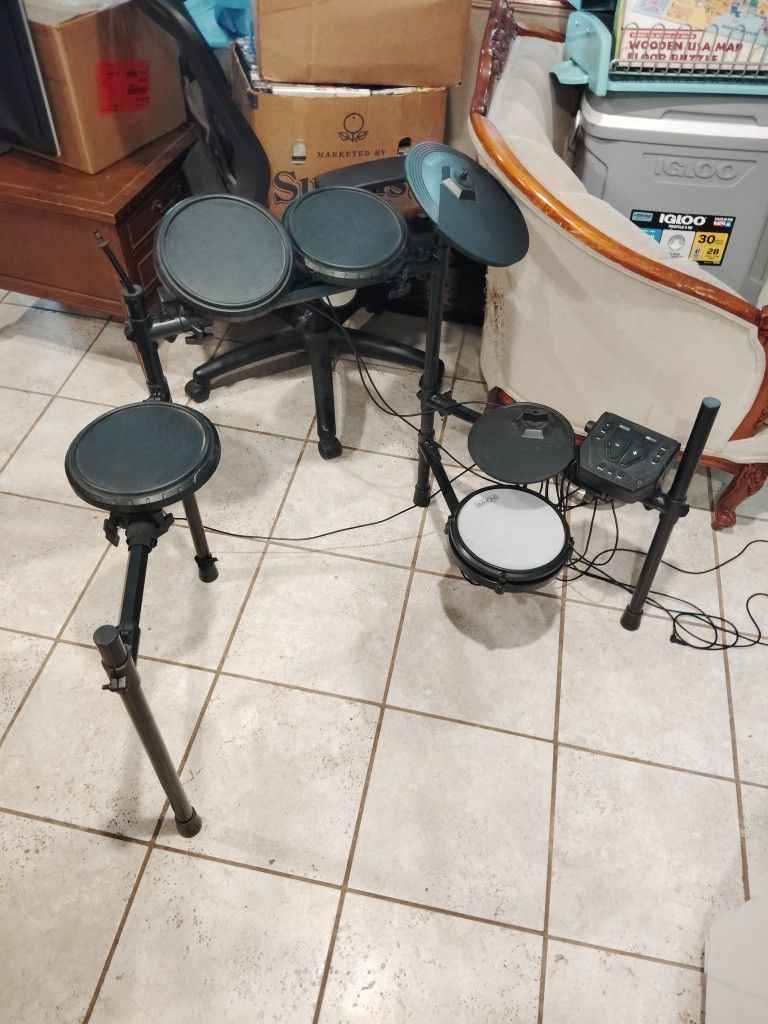 Simmons SD200 Electric Drum Set