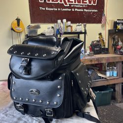 2020 Harley Davidson, heritage, softail seat, and passenger seat And Paired Saddlemen tail bag  