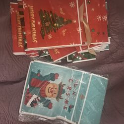 Small Holiday Gift Bags That Tie