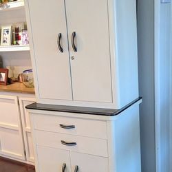 Hamilton Vintage Cabinet