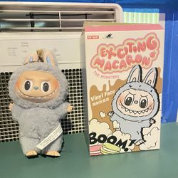 Exciting Macaron Labubu Sea Salt Coconut