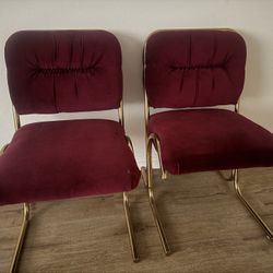 Two Chairs(velvet) 