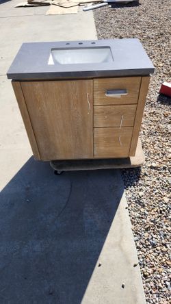 Grey Brown 36” Single Bath Vanity ( OPENED BOX )